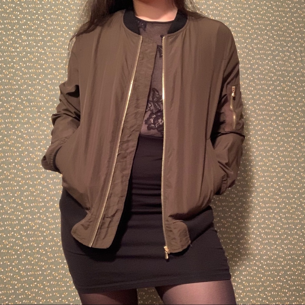 ZARA BASIC Bomber Jacket w Zipper Arm Pockets
